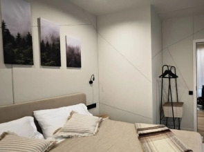 Частный дом с камином и потрясающим видом на лес