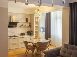 Апартаменты Двухэтажный Пентхаус Маки у Моря