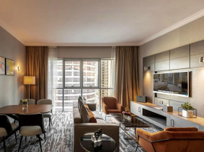 Edge Creekside Hotel