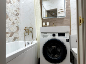 Апартаменты "Эленика" Двухкомнатные в Махачкале с видом на озеро