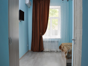 Отель Радужная