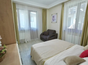 Квартира Двухкомнатная напротив ТЦ Горки Город