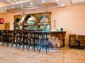 Отель Сайран