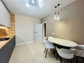 Апартаменты Двухкомнатные апартаменты в центре