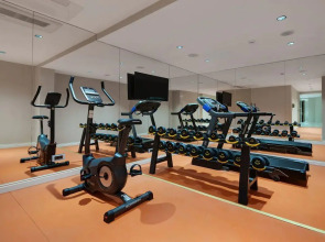 Отель Gleam Collection Hotel