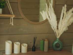 Частный дом с баней и чаном у воды и леса