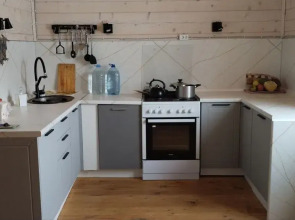 Апартаменты на Крутовской 17