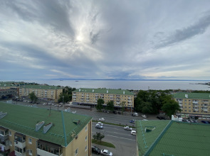 Апартаменты на проспекте 100летия 46а с видом на море