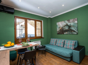 Апартаменты с Панорамным Видом на Горы в Центре Эсто-Садка