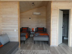 Частный Дом 7 с Отдельными Кроватями