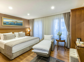 Royan Suites Boutique Hotel