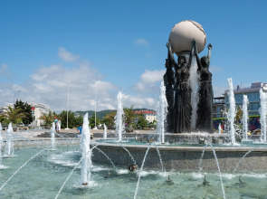 Апартаменты Red Apartments Арт Лайт Сити Шерли