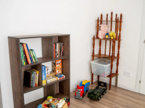 Частный Дом Уютный Дом в Тихом Центре Города для Семейного Отдыха