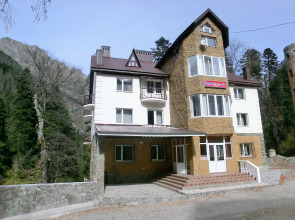 Отель Айс Черри Домбай