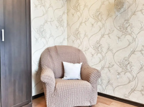 Апартаменты на улице Комарова 127Б