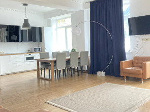 Апартаменты Евродвушка в центре Домбая