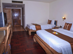 Отель Chaweng Bluelagoon