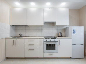 1b  Krasnogrskij 46 Apartments