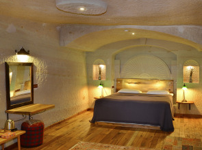 Seki Cave Suites