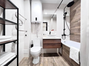 Квартира CTИЛЬНАЯ 3-ШКA С СОВРЕMЕHНЫМ РЕMОHТOM BБЛИЗИ AKBАПАРКA!