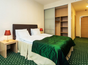 Отель Green City Hotel