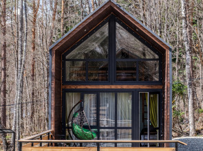 Шале Aishah House