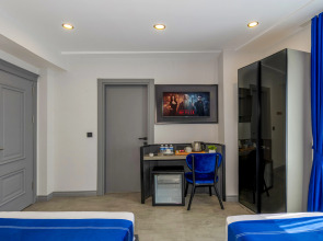 The Private Airport Hotel