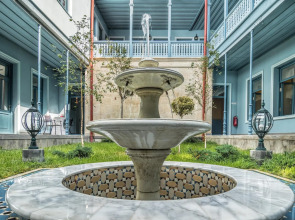 Golden Tulip Borjomi