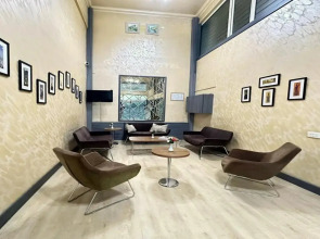 Отель The Family