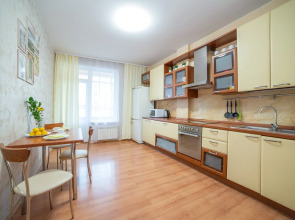 Апартаменты Трехкомнатная в центре