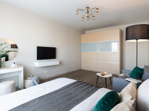 Квартира SleepNsk большая двушка с видом на реку около Аквапарка