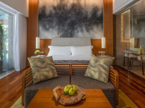 Отель Maya Sanur Resort & Spa