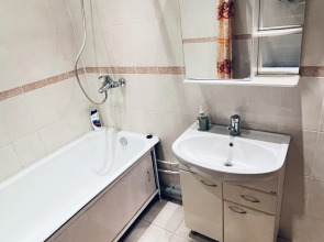 Апартаменты Рощинская 9