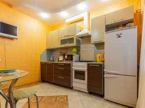 Апартаменты Квартира в центре с качелями на веранде рядом с колесом обозрения