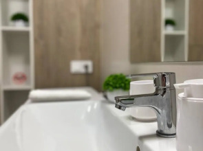 Апартаменты PosutochnoSV на Лунной 30