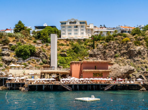 La Boutique Hotel & Suites (Adult Only 16+)