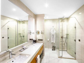 Отель Holiday Inn Baku