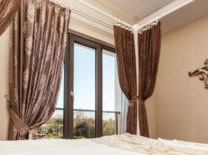 Отель Mic Royal