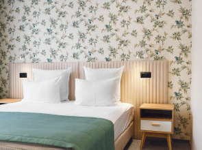 Отель Лесники