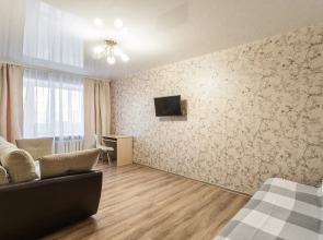 Апартаменты на Сутки на улице Октябрьской 46