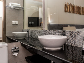 Отель Sky Beach