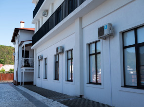 Отель Августин