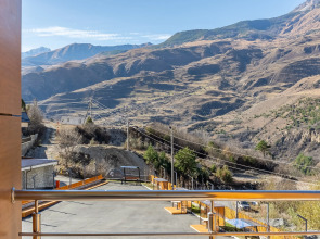 Отель Харес