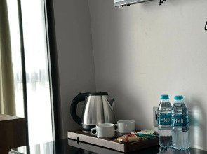 Lenora Airport Hotel