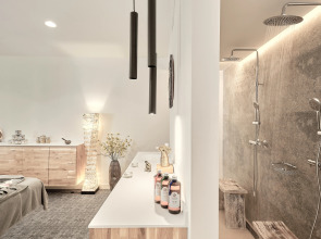 Отель Baobab Suites