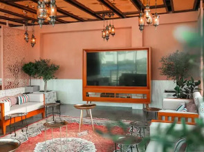 Отель Dubai Marine Beach Resort & Spa