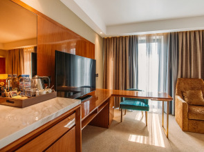 Отель Marjan Plaza