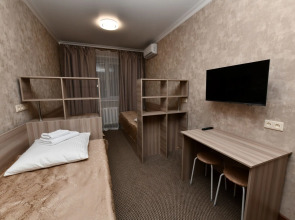 Отель Новоженовский