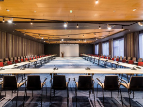 Отель Best Western Plus Congress Hotel