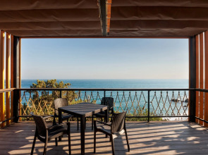 База отдыха ТРОПЫ.Батилиман